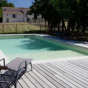 Hébergement de vacances Château La Croix Des Pins, Mazan